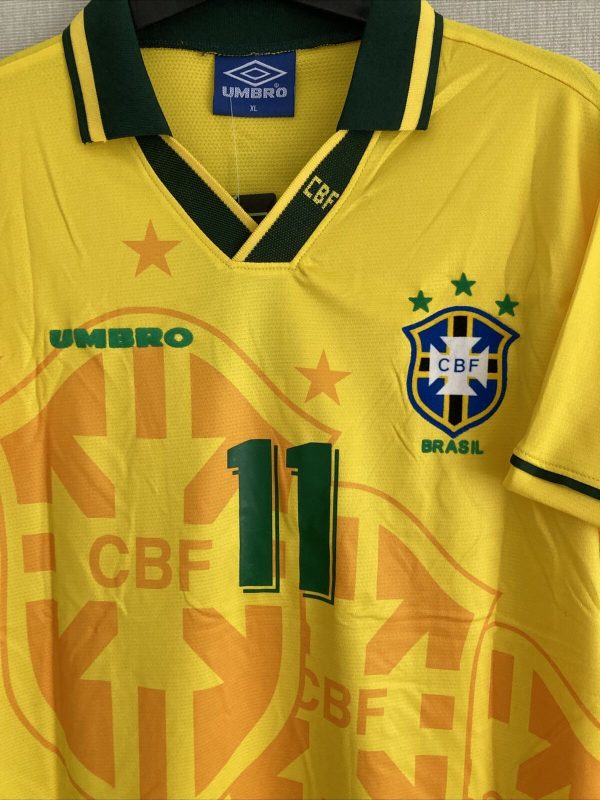 Vintage Signed Brasilien Fußball Heimtrikot 1991-1993 Umbro Cafu Brasil Herren mit Aufdruck ROMÁRIO 11 – Bild 2