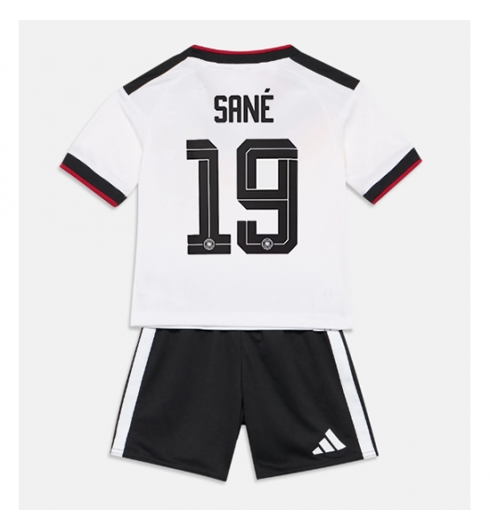 Deutschland Leroy Sane #19 Heimtrikot Kinder WM 2026 Fußballtrikot kaufen 2 Deutschland Leroy Sane #19 Heimtrikot Kinder WM 2026 Fußballtrikot kaufen 2